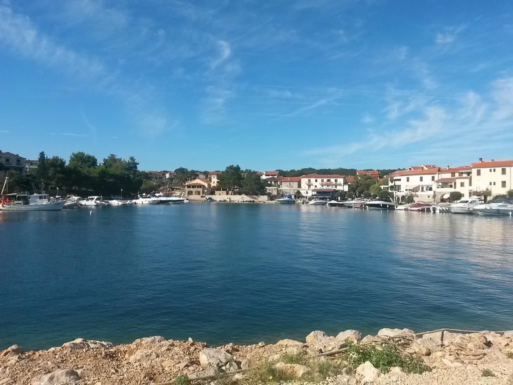 Apartmani Porat Malinska Exteriör bild